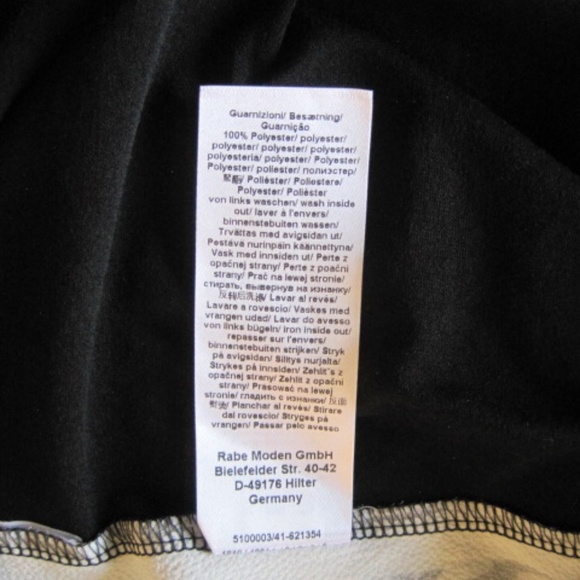 LeComte Printed Top - Picture 9 of 9